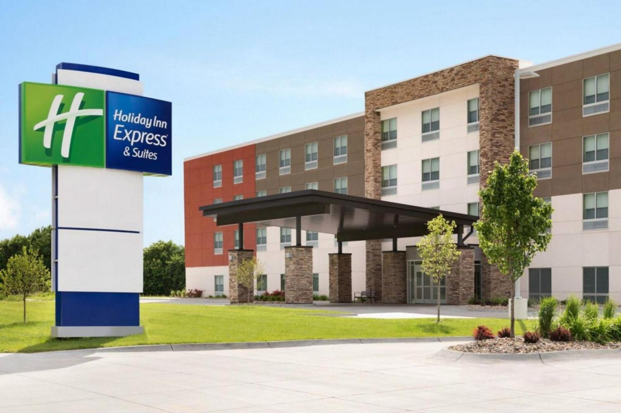 Holiday Inn Express & Suites Mansfield - Ontario By Ihg Eksteriør billede